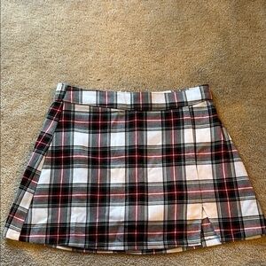 Hollister Plaid Mini Skirt - Black, White, Red